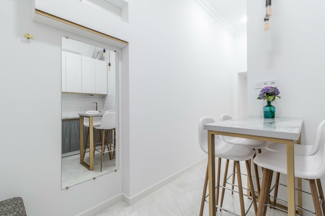 Modern Apartment Lvov Exteriér fotografie